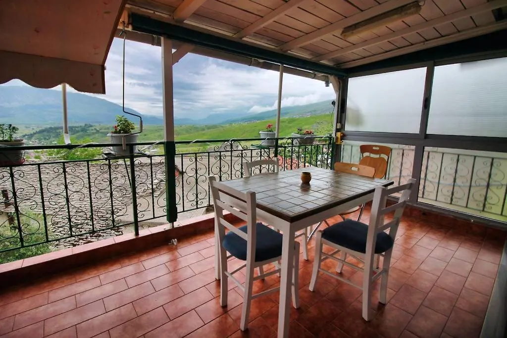 Elisa Apartment Gjirokastër